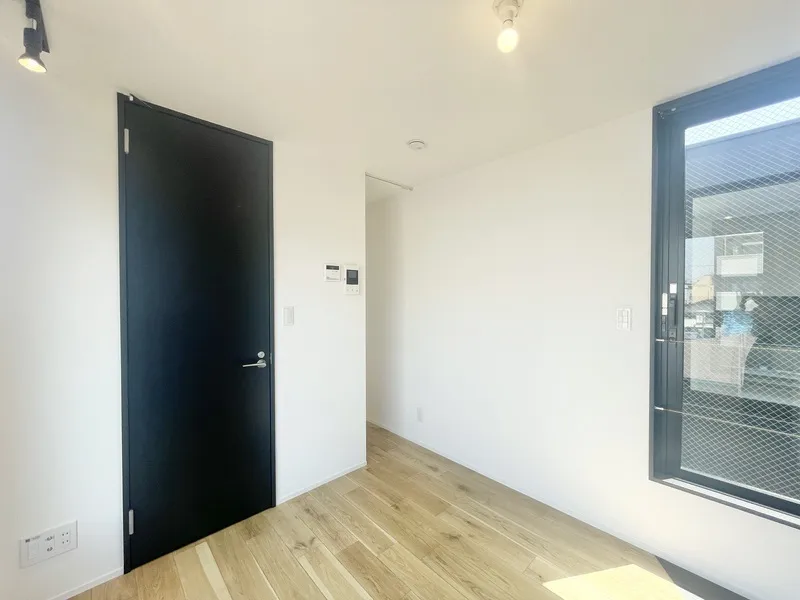 Trias253 - Interior - ["Flooring", "Floor", "Apartment"]