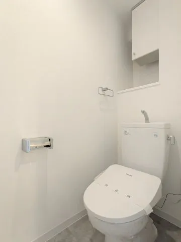 Beljure Takanawa - Interior - ["Toilet seat", "Plumbing fixture", "Bathroom"]