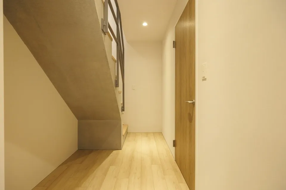 Hmlet Nakano Honcho - Interior - ["Flooring", "Floor", "Wood"]