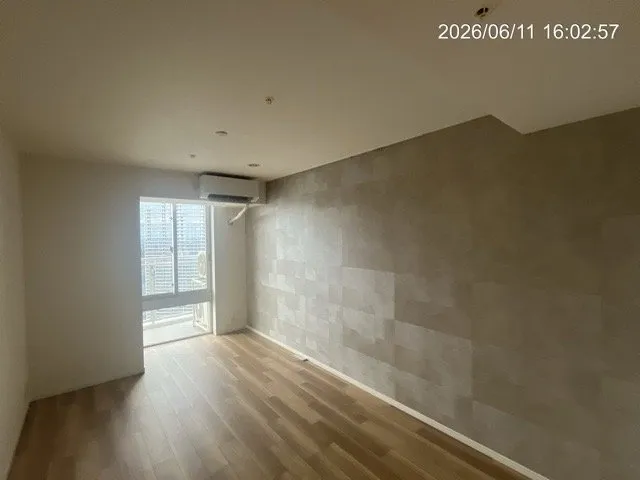 Capital Mark Tower - Interior - ["Flooring", "Floor", "Ceiling"]