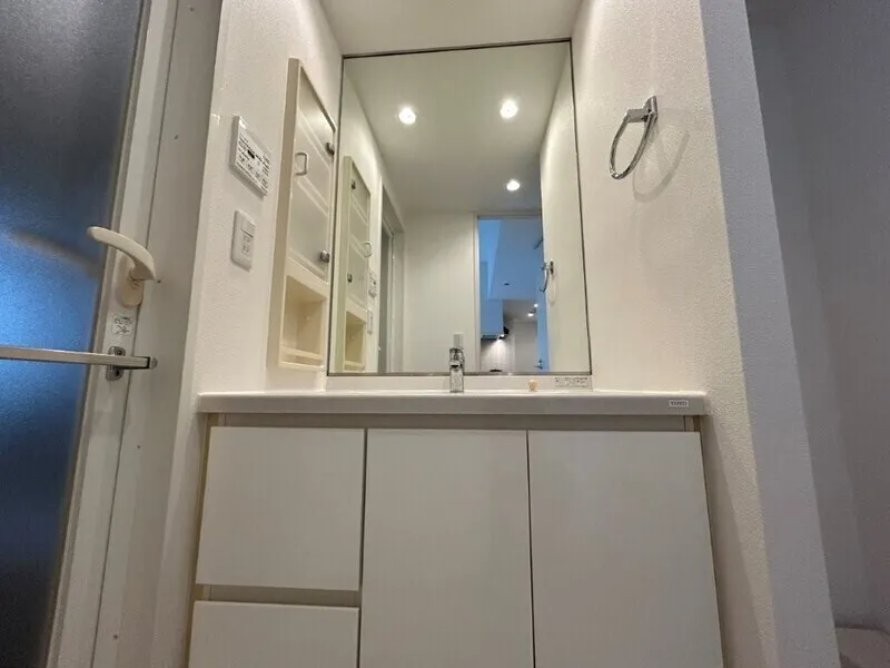 Central Crib Roppongi II - Interior - ["Interior design", "Flooring", "Floor"]