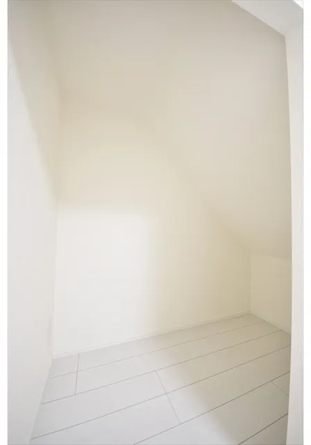 Le Coeur Shibuya Honmachi - Interior - ["Wood", "White", "Flooring"]