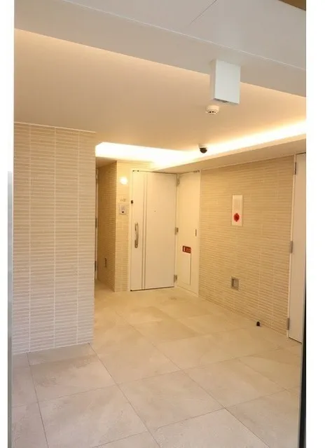 Nanpeidai HillTop House - Exterior - ["Wall", "Flooring", "Floor"]