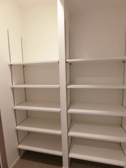 The Park Habio Tsukishima Front - Interior - ["Shelf", "Furniture", "Building"]