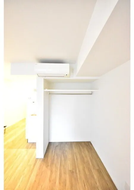 Frontier Comfort Itabashi Tokiwadai - Interior - ["Flooring", "Wood", "Ceiling"]