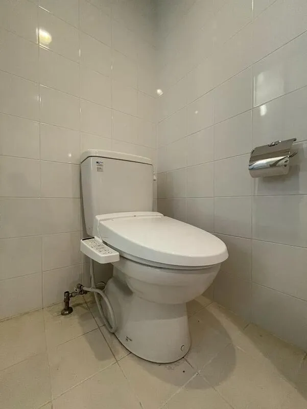 BluRock Ginza East - Interior - ["Toilet seat", "Toilet", "Bathroom"]