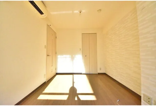 Plaille Hamamatsucho - Interior - ["Flooring", "Wall", "Floor"]