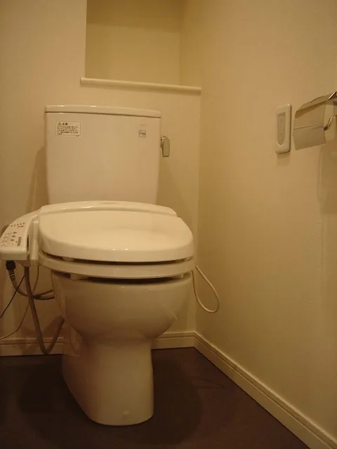Avity Meguro  - Interior - ["Toilet seat", "Toilet", "Plumbing fixture"]