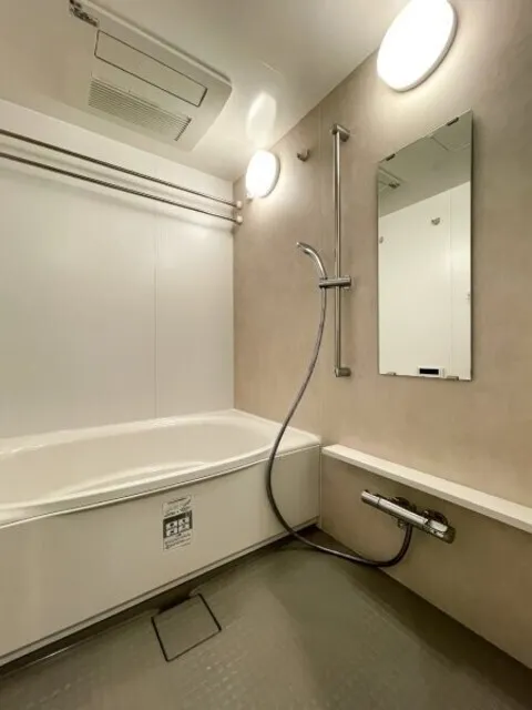 Royal Parks Ariake - Interior - ["Flooring", "Plumbing fixture", "Floor"]
