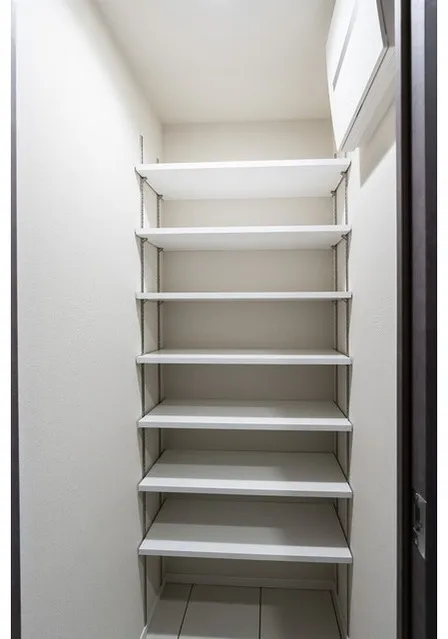 Myupure Sugamo Station - Interior - ["Shelving", "Shelf", "Grey"]
