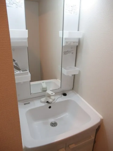 Sejori Daesan - Interior - ["Plumbing fixture", "Plumbing", "Bathroom"]