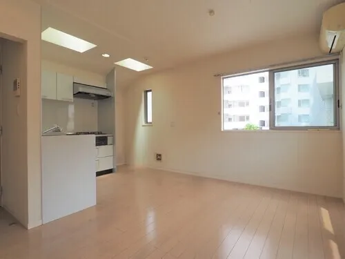 14-23 Samoncho, Shinjuku Ward, Tokyo - Interior - ["Flooring", "Floor", "Wall"]