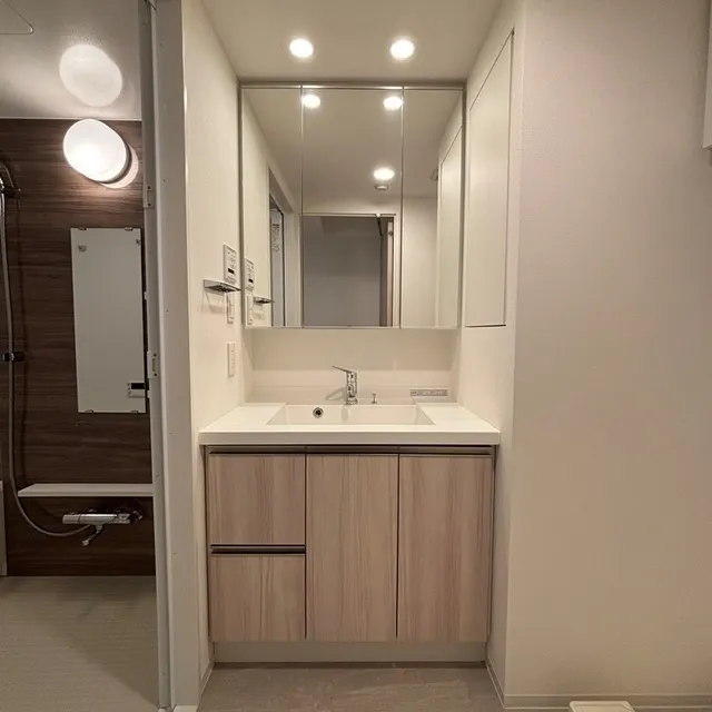 Park Axis Shinagawa Tennozu Isle - Interior - ["Flooring", "Floor", "Interior design"]