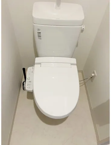 Rising Place Asakusa EAST - Interior - ["Toilet seat", "Toilet", "Plumbing fixture"]