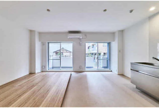 Comforia Takenotsuka East - Interior - ["Flooring", "Floor", "Apartment"]
