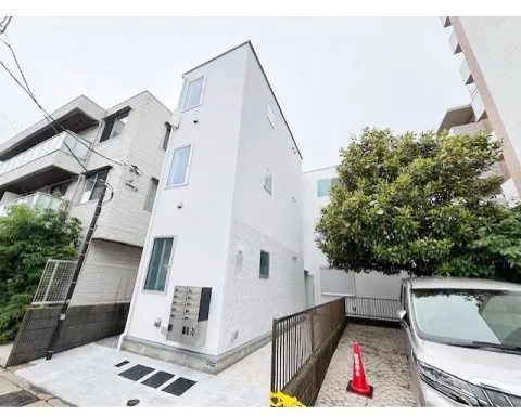 Lumiere Omori - Exterior - []