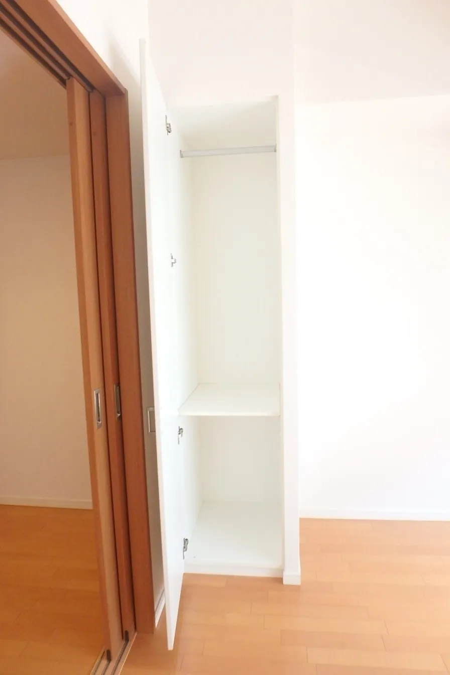 Esty Maison Toyosu Residence - Interior - ["Wall", "Wood", "Interior design"]