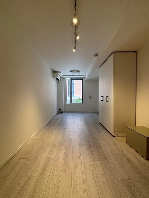 Pollast Yoyogi Hachiman - Interior - ["Flooring", "Floor", "Wood"]