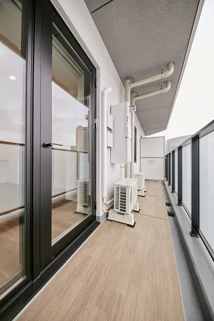Belfirth Kanda Jimbocho - Interior - ["Building", "Fixture", "Window"]