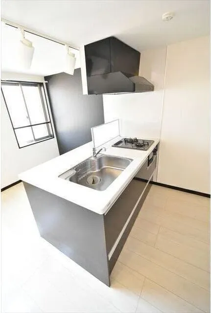 King House Shirokane - Interior - ["Tap", "Countertop", "Cabinetry"]