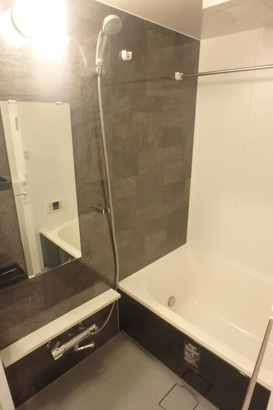 Sky Court Kuramae II - Interior - ["Bathroom", "Plumbing fixture", "Flooring"]