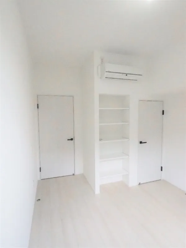 Residia Bunkyo Sengoku 2 - Interior - ["Wood", "White", "Flooring"]