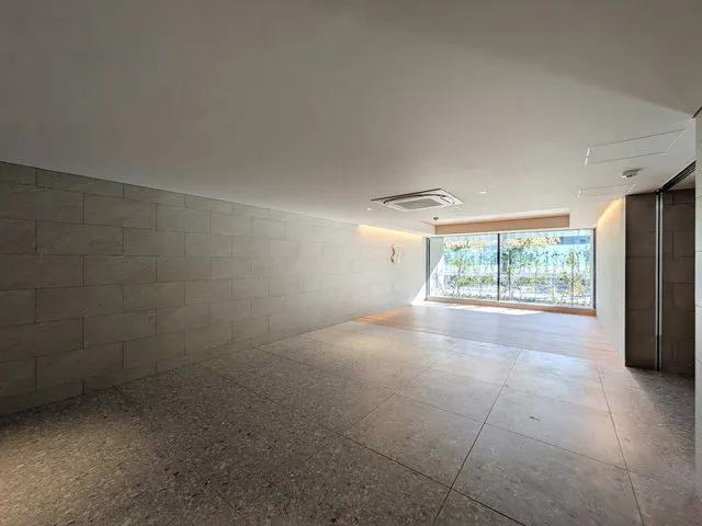 One Roof Residence Kinshicho - Exterior - ["Floor", "Flooring", "Concrete"]