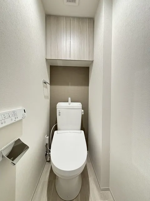 Comforia Liv Osaki - Interior - ["Toilet seat", "Flooring", "Plumbing fixture"]