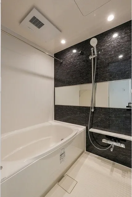 Comforia Liv Bunkyo Gokokuji - Interior - ["Flooring", "Plumbing fixture", "Interior design"]