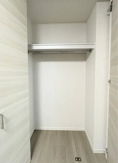 Bell Clair Nakamachi - Interior - ["Building", "Fixture", "Wood"]