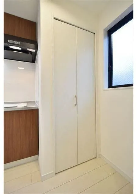 Brilliant Kanamecho - Interior - ["Wall", "Flooring", "Wood"]