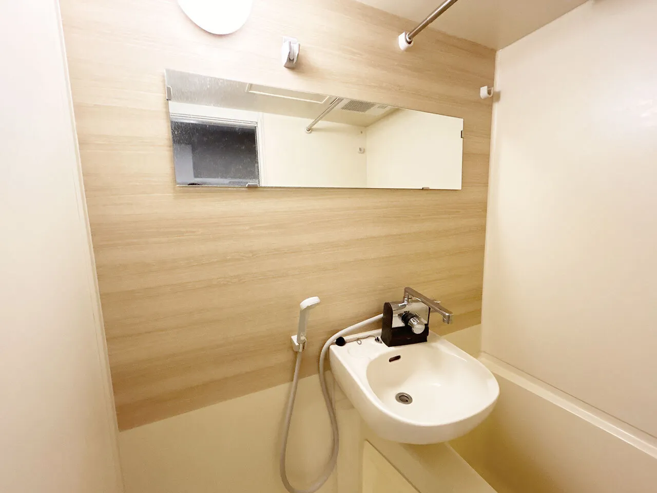 Mynavi Stay Akihabara Station - Interior - ["Flooring", "Wall", "Plumbing fixture"]