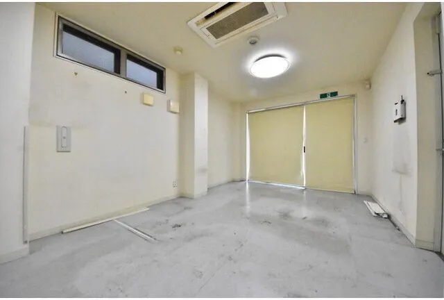 Polar Oku - Interior - ["Flooring", "Floor", "Ceiling"]