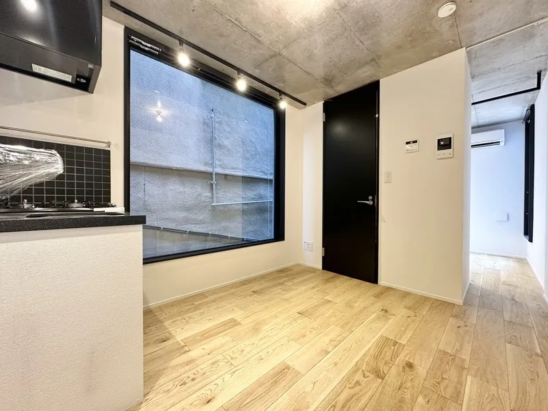 Trias253 - Interior - ["Wall", "Flooring", "Ceiling"]
