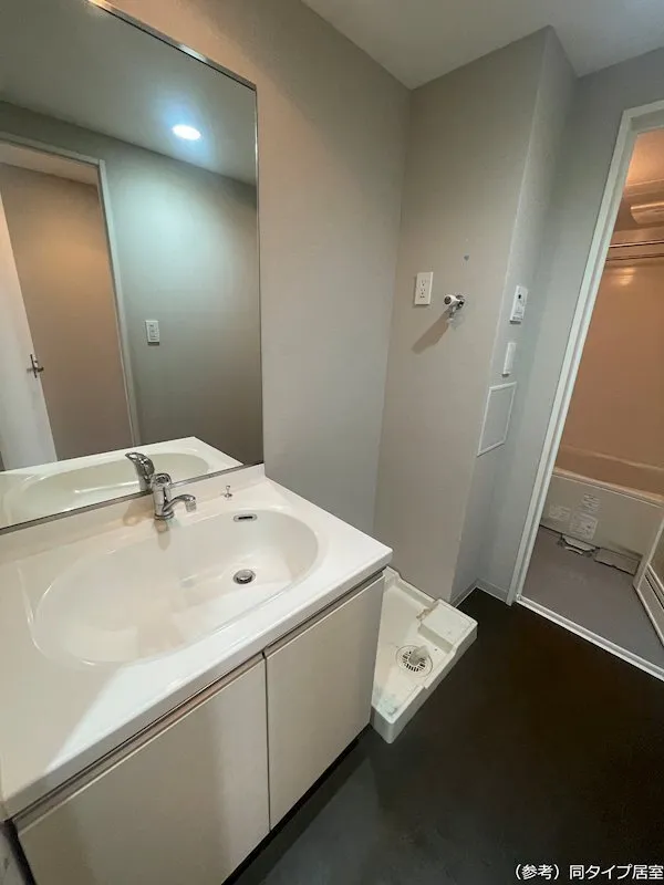 Esty Maison Koenji - Interior - ["Floor", "Flooring", "Apartment"]