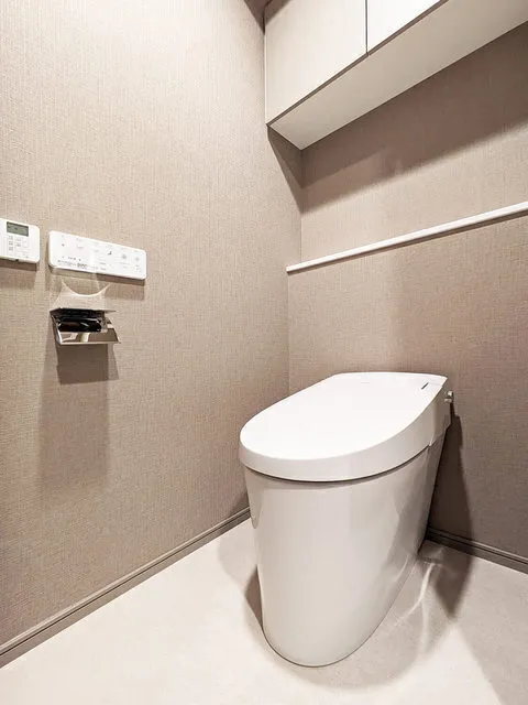 Orchid Residence Shibuya Tomigaya - Interior - ["Toilet", "Plumbing fixture", "Toilet seat"]