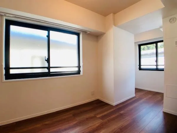 EVERTOW CHOJAMARU - Interior - ["Room", "Wood flooring", "Property"]