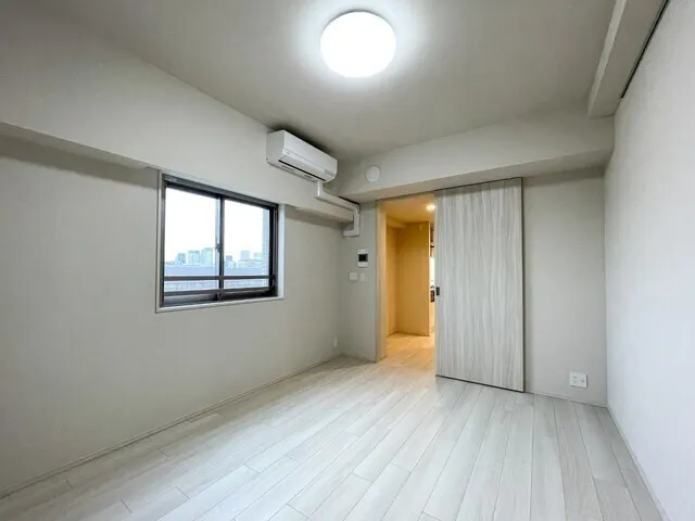 Royal Parks Ariake - Interior - ["Flooring", "Ceiling", "Floor"]