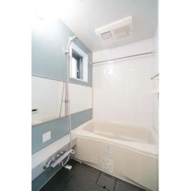 Clearwater Shiba - Interior - ["Building", "Bathtub", "Plumbing fixture"]