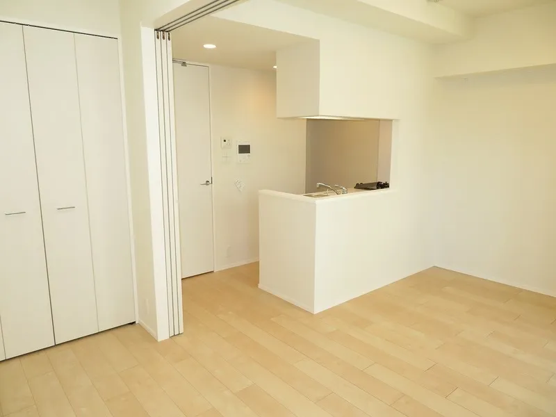The Park Cross Monzen-Nakacho - Interior - ["Flooring", "Floor", "Wall"]