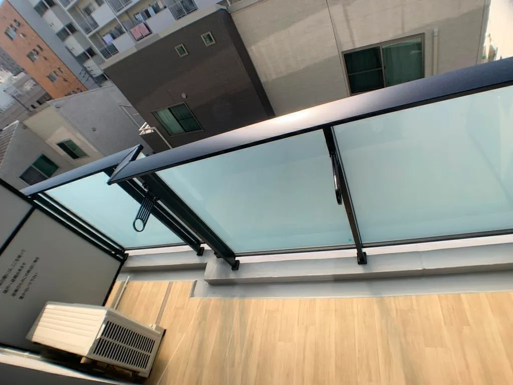 Prime Maison Kiyosumi Shirakawa - Interior - ["Composite material", "Glass", "Metal"]