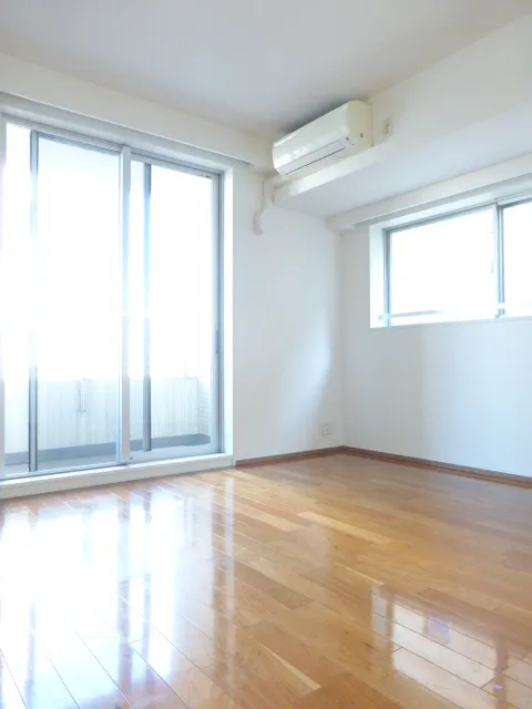 Horizon Place Akasaka - Interior - ["Window", "Property", "Fixture"]