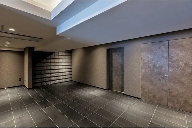 La Sante Ueno - Exterior - ["Flooring", "Floor", "Ceiling"]