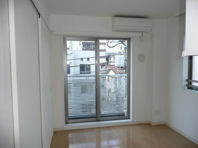 Comforia Azabudai - Interior - ["Window", "Fixture", "Door"]