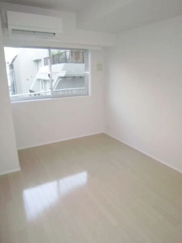 Grace Court Meguro - Interior - ["Flooring", "Floor", "Ceiling"]