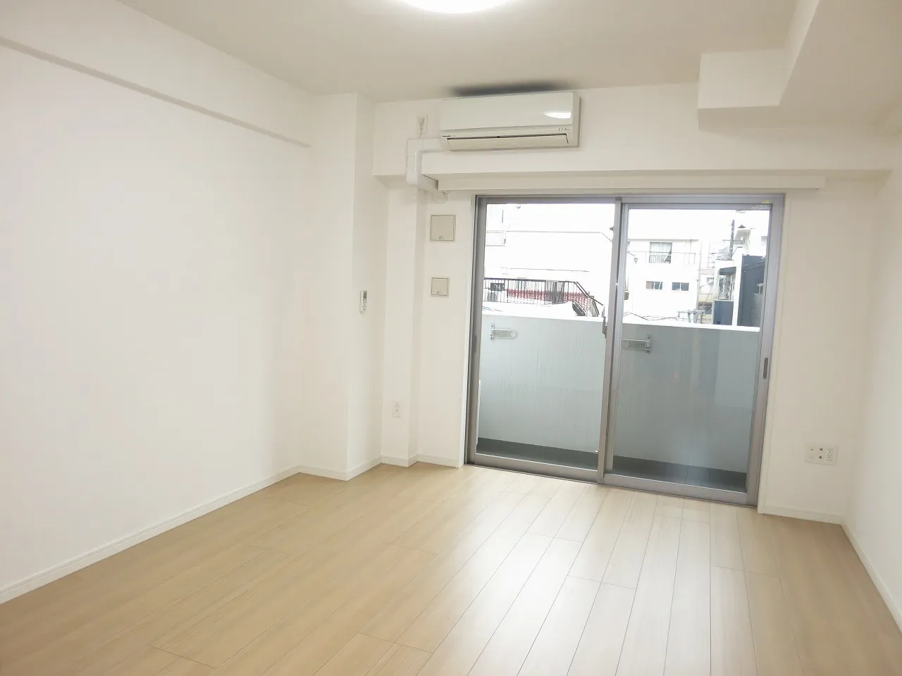 Prime Urban Sumiyoshi II - Interior - ["Cabinetry", "Fixture", "Building"]