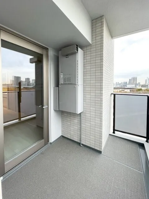 Royal Parks Ariake - Interior - ["Floor", "Flooring", "Interior design"]