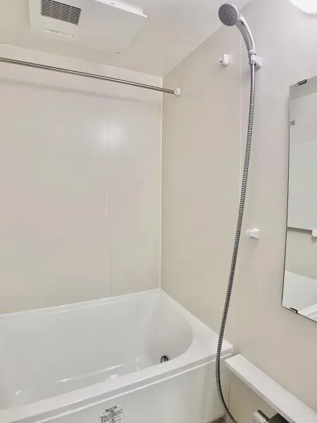 Brillia Tower Hamarikyu - Interior - ["Bathroom", "Plumbing fixture", "Flooring"]
