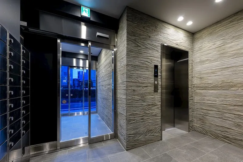 Urbanex Togoshi - Other - ["Floor", "Glass", "Wall"]
