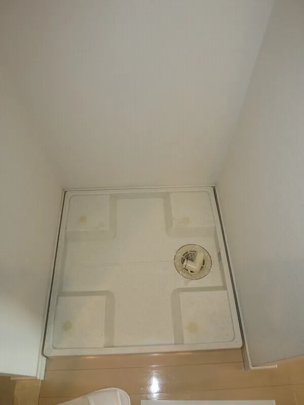 Ecology Shiomi Residence - Interior - ["Flooring", "Floor", "Tile Flooring"]